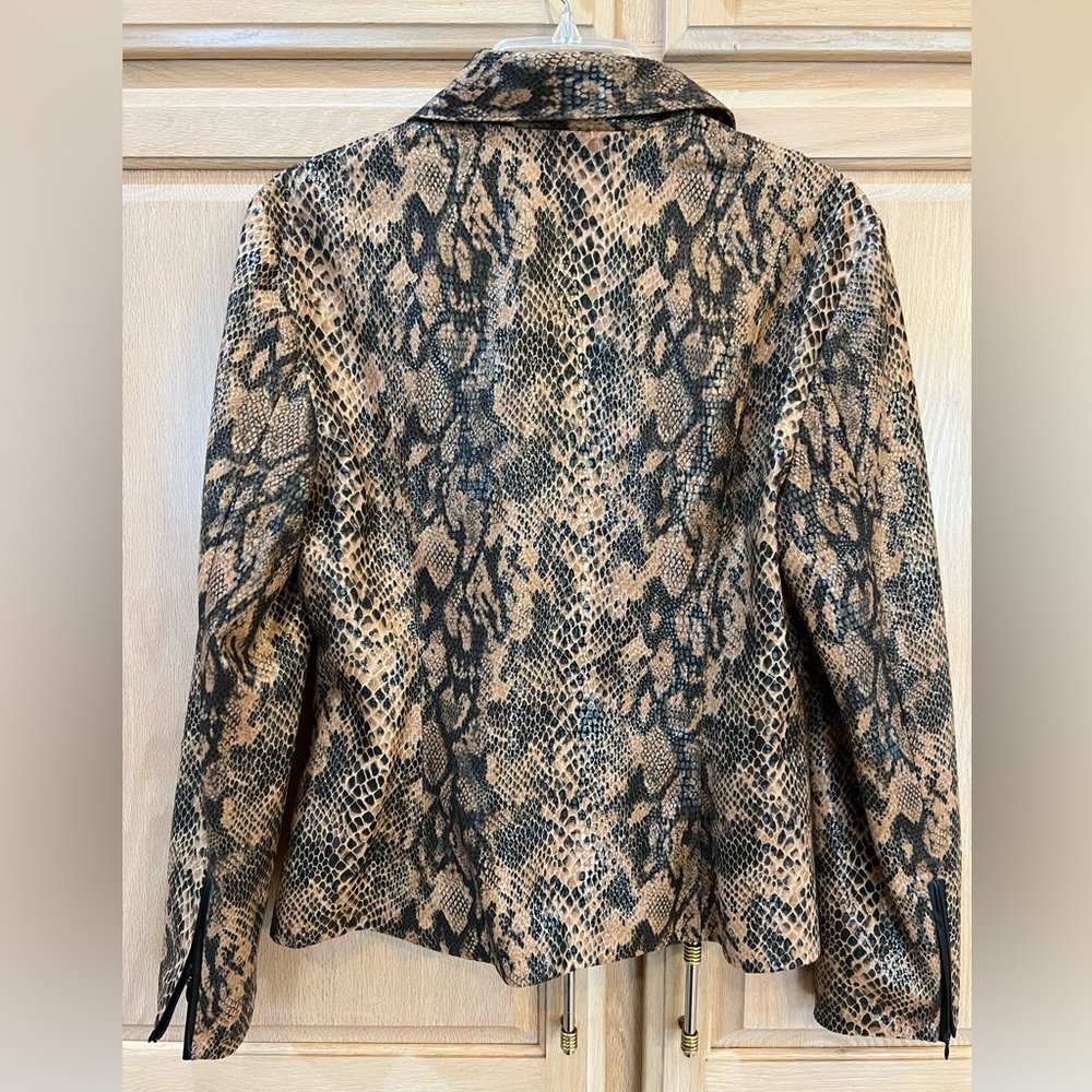 Joseph Ribkoff Python Jacket Zippered Front & Cuf… - image 2